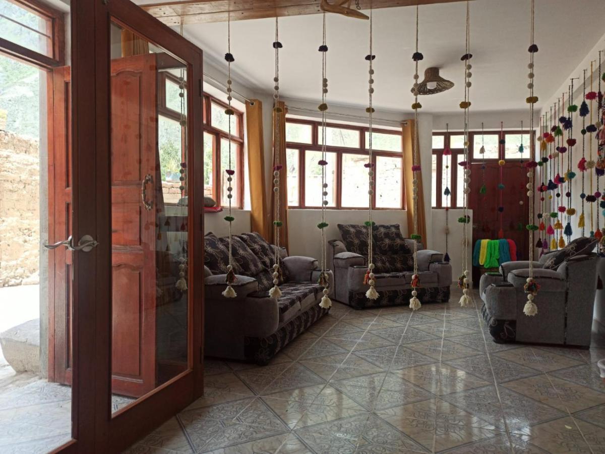 オランテイタンボ Casa D'Maria Bed & Breakfast エクステリア 写真