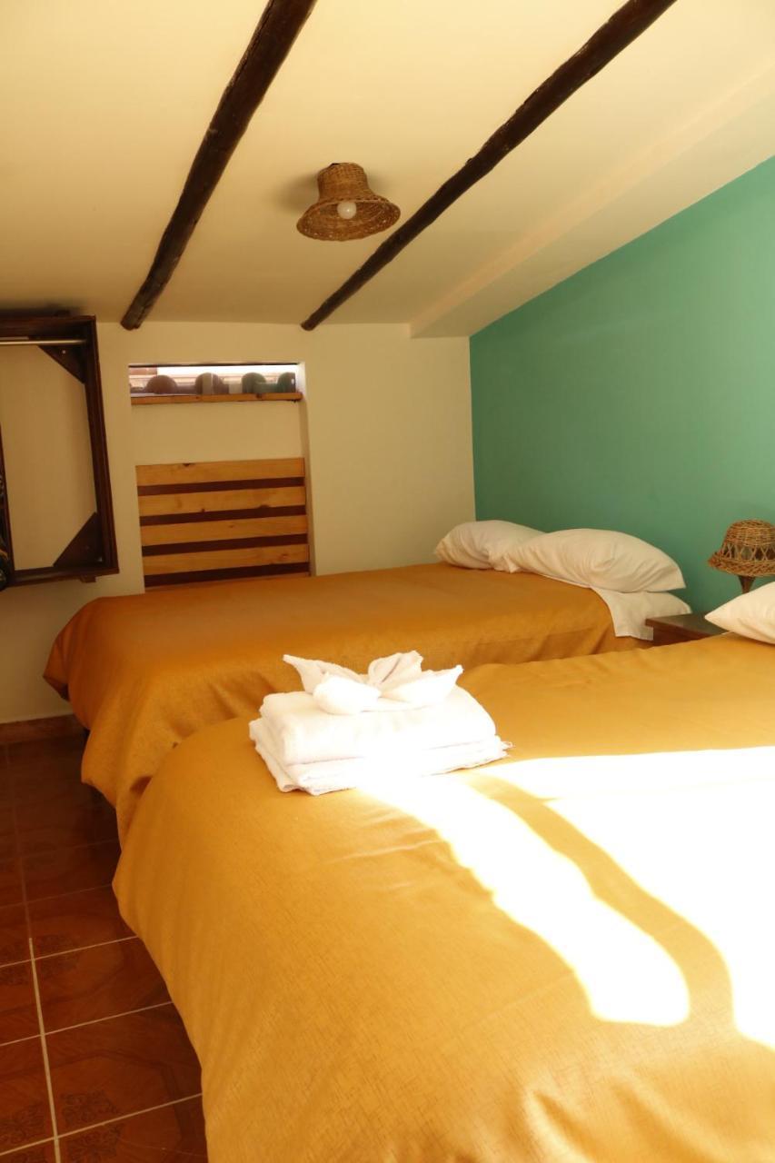 オランテイタンボ Casa D'Maria Bed & Breakfast エクステリア 写真